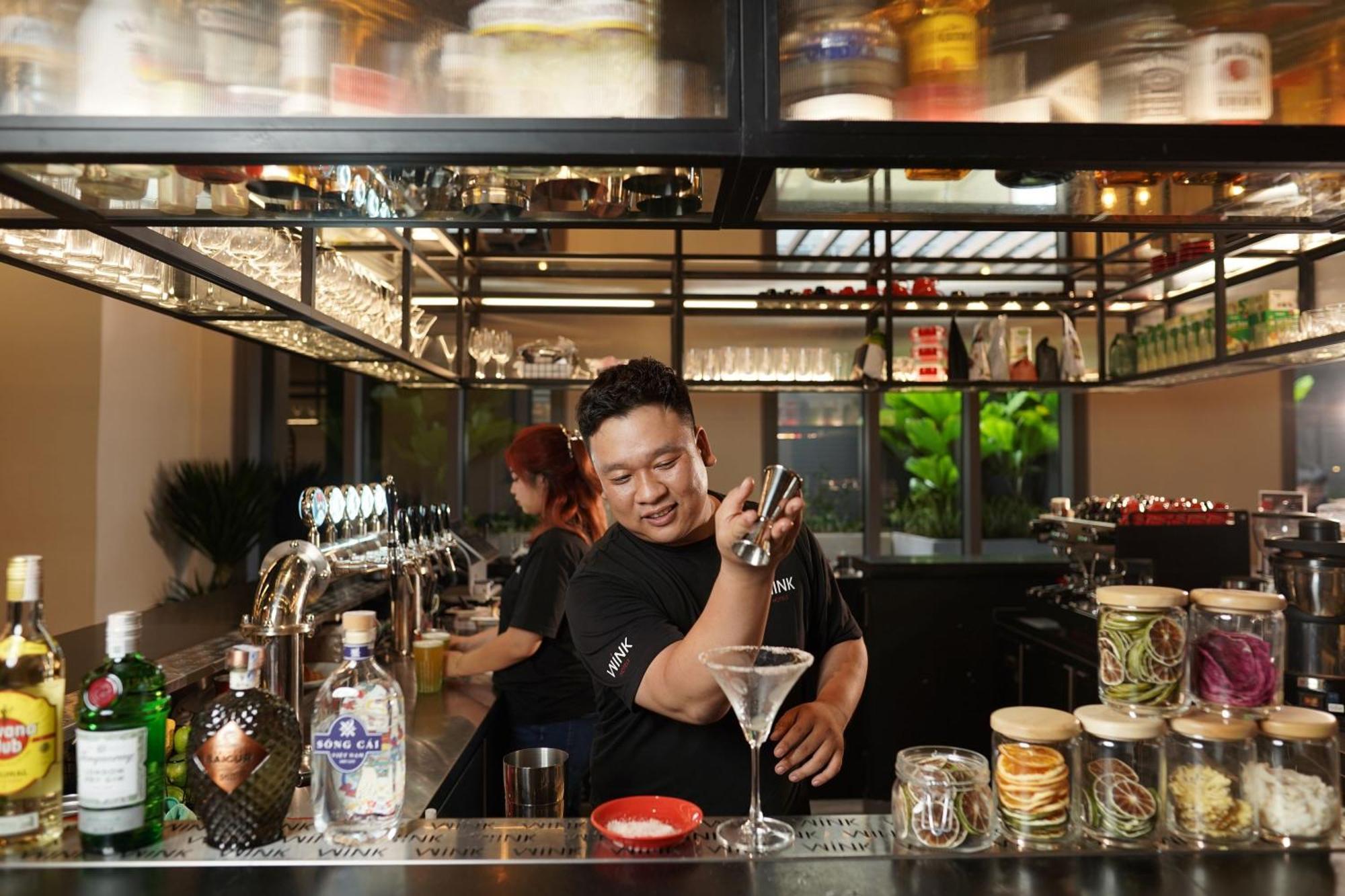 Wink Hotel Can Tho Ninh Kieu Wharf - 24Hrs Stay & Rooftop Pool Bar Exteriör bild