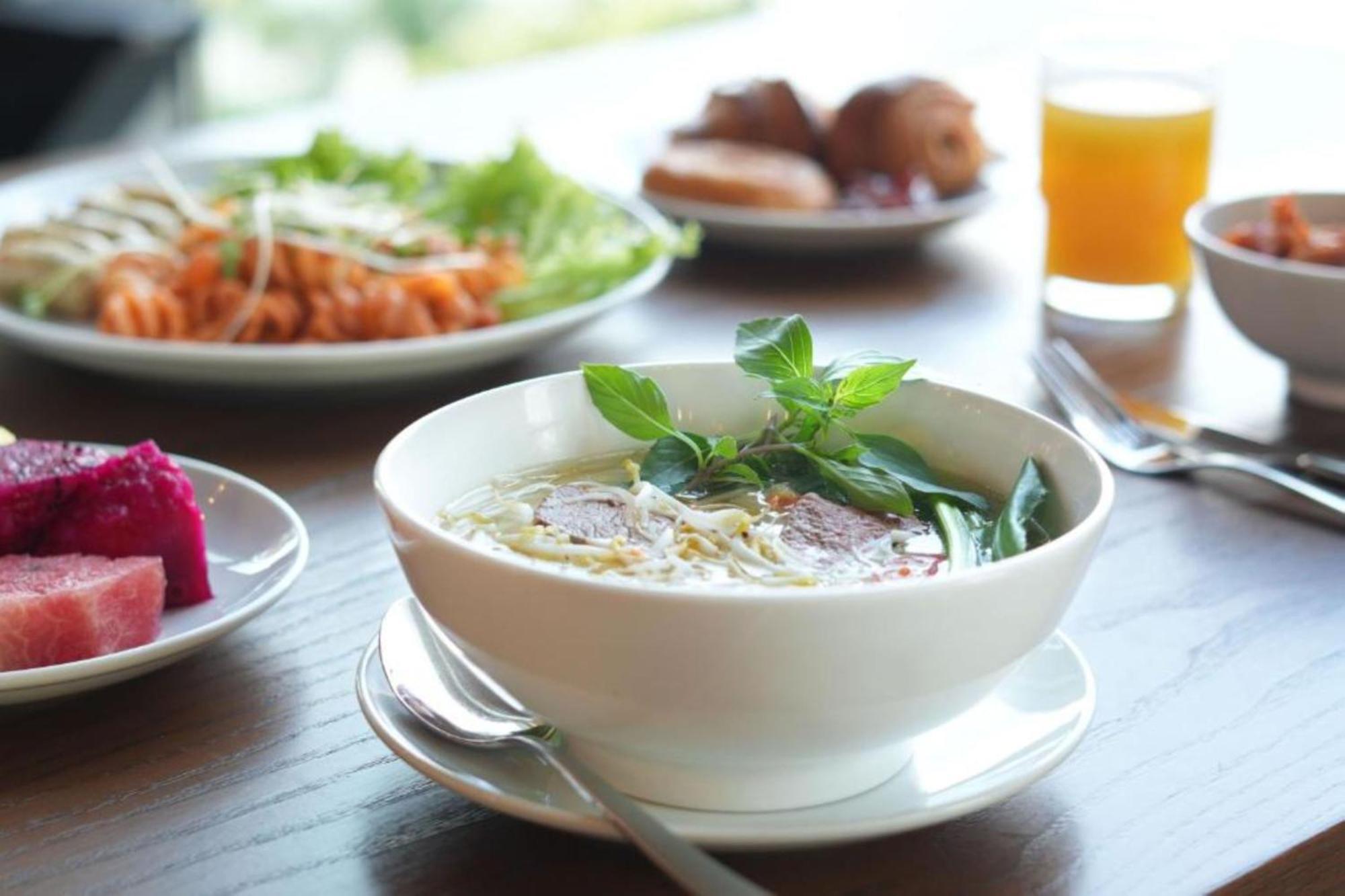 Wink Hotel Can Tho Ninh Kieu Wharf - 24Hrs Stay & Rooftop Pool Bar Exteriör bild