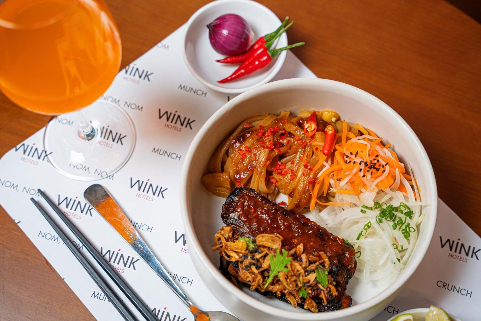 Wink Hotel Can Tho Ninh Kieu Wharf - 24Hrs Stay & Rooftop Pool Bar Exteriör bild